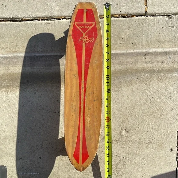 Nash goofy foot vintage skateboard